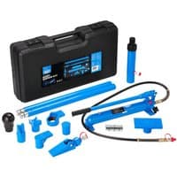 Blue Draper Expert hydraulic body repair kit with 14 pieces, including pump, extension tubes, and black carrying case.
