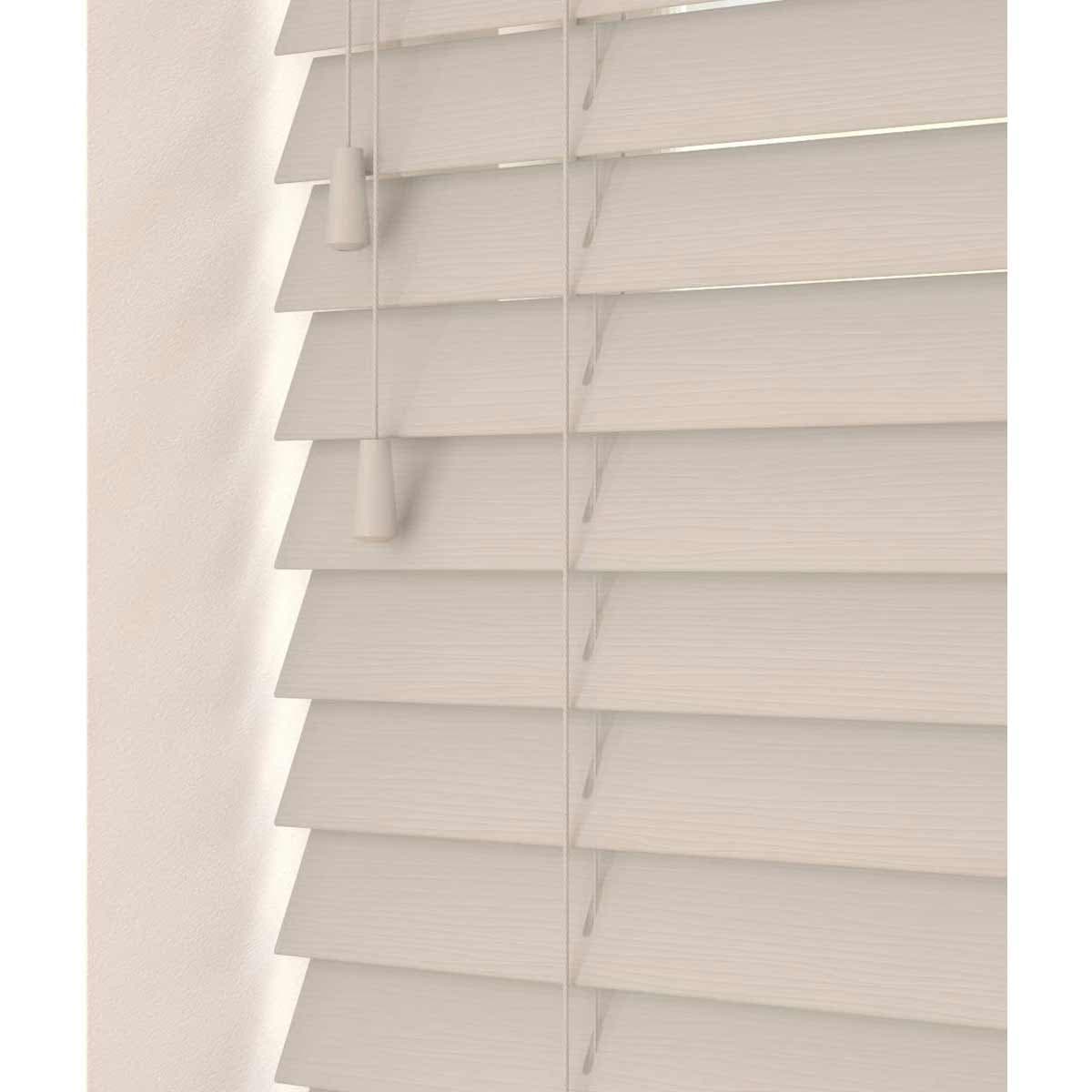 Fine grain blinds in a soft cloud color, measuring 230cm, featuring adjustable strings for easy operation and a sleek, modern design.