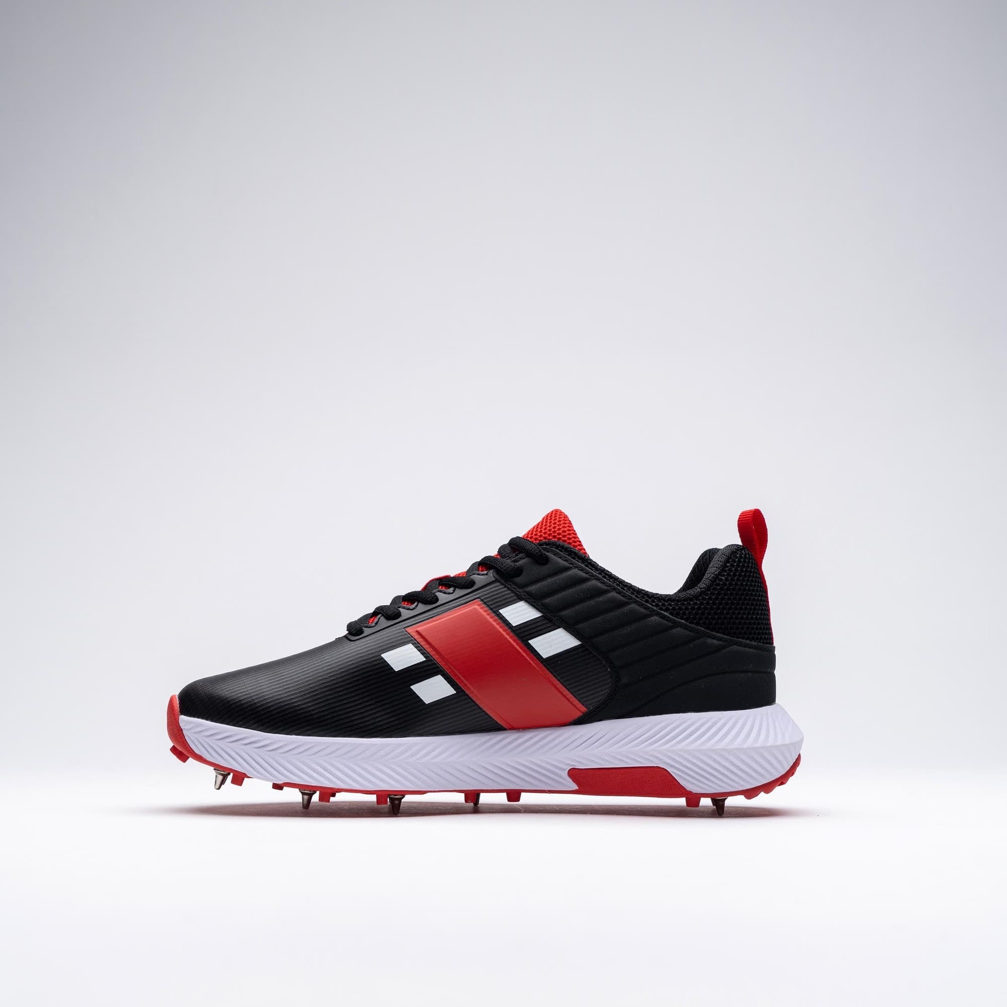 Gray-Nicolls Players 3.0 Black Adult Spike Shoes - Size: 9 - White - image 2