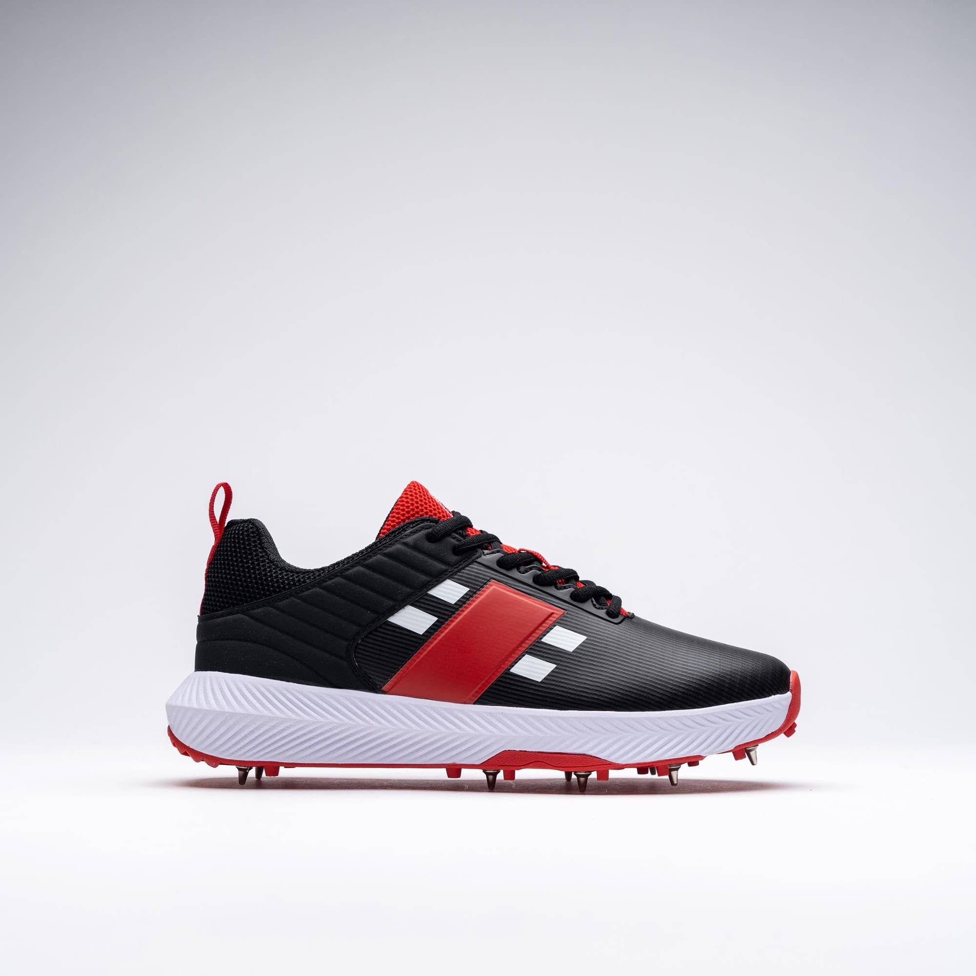 Gray-Nicolls Players 3.0 Black Adult Spike Shoes - Size: 9 - White - image 3