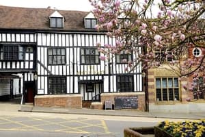 Accommodation at The White Hart Hotel in london luton airport