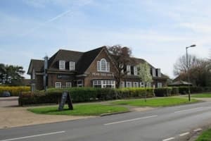 Accommodation at Pear Tree Inn in london luton airport
