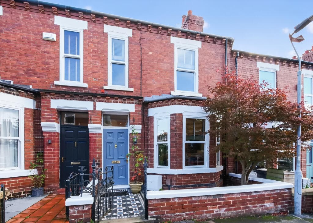 4 bedroom terraced house for sale in Lindley Street, York, YO24 - Terraced House in york