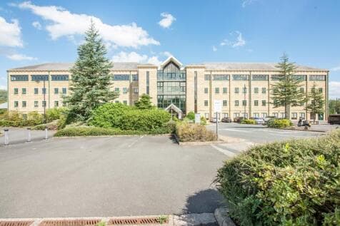Office to rent in shipley