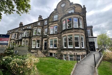 Office to rent in harrogate
