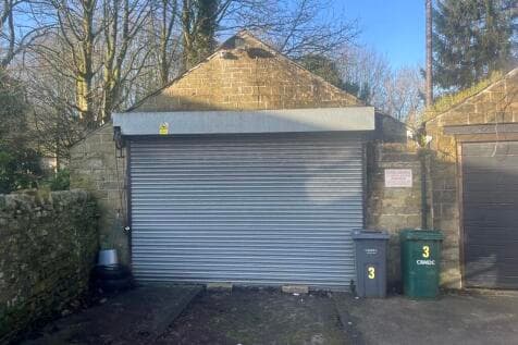 Light Industrial to rent in keighley