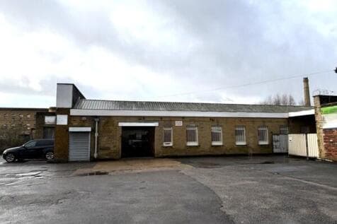 Trade Counter to rent in halifax
