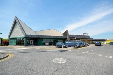 Warehouse to rent in bradford