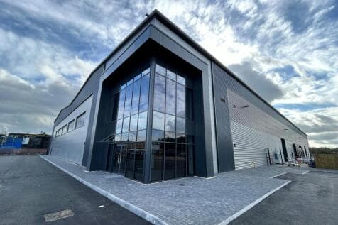 Distribution Warehouse to rent in doncaster