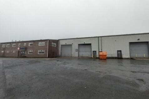 Warehouse to rent in bradford
