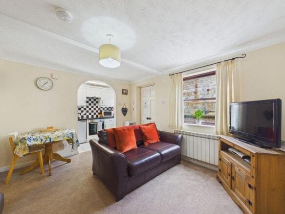 2 bed Apartment for sale