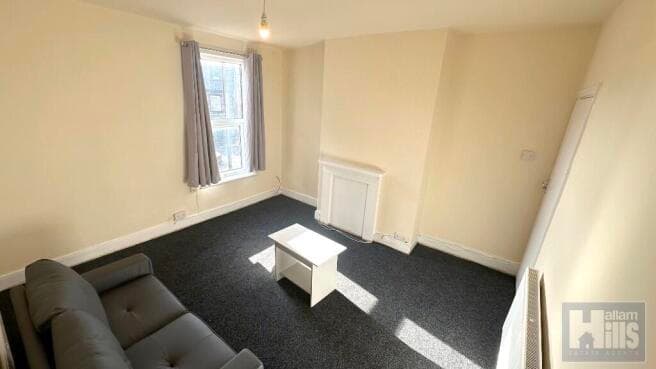 2 bed Flat to rent