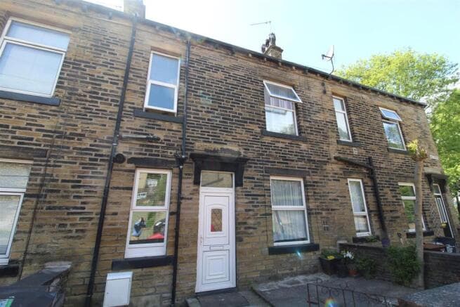 2 bed Terraced to rent in halifax