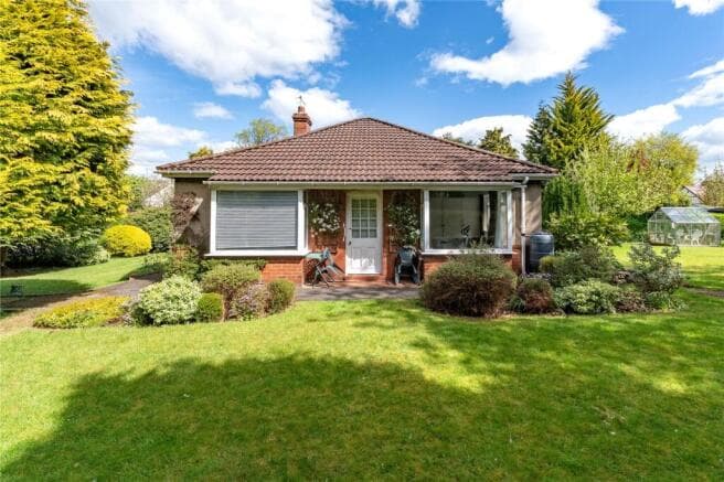3 bed Bungalow for sale in leeds