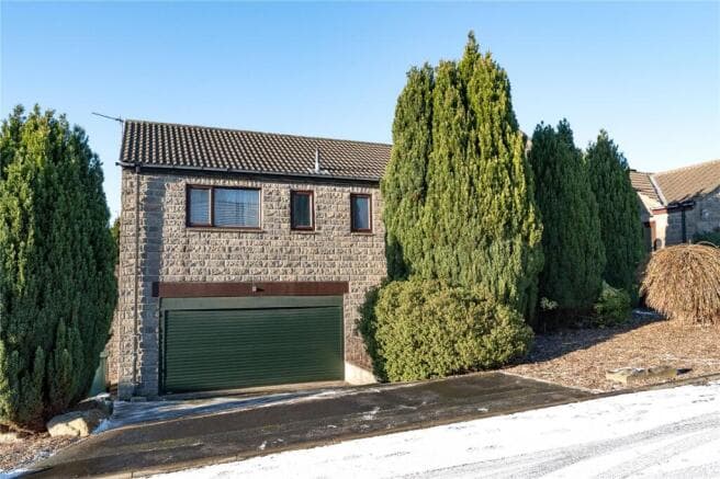 3 bed Bungalow for sale in pudsey