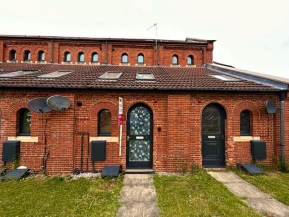 2 bed Town House to rent in rotherham