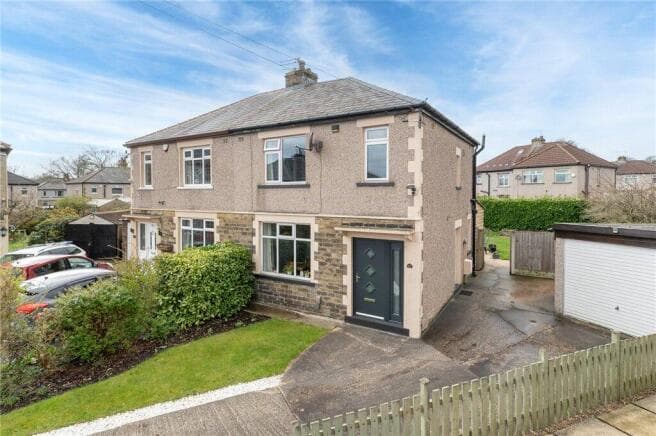 3 bed Semi-Detached for sale