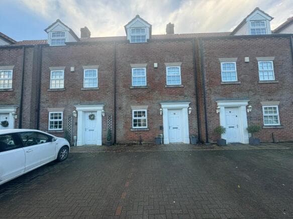 4 bed Terraced for sale