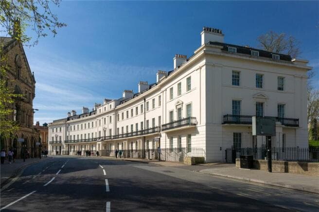 2 bed Apartment for sale