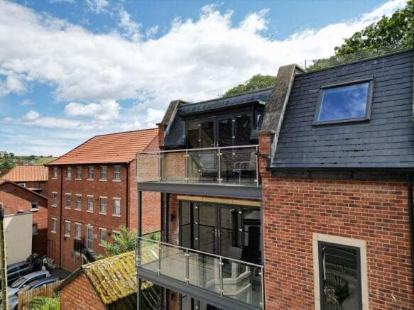 2 bed Apartment for sale