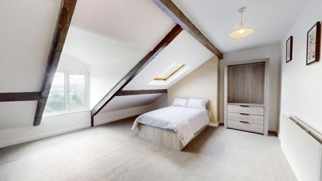 4 bed Flat to rent in leeds
