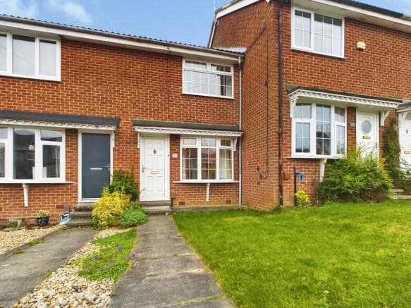2 bed Town House to rent in harrogate