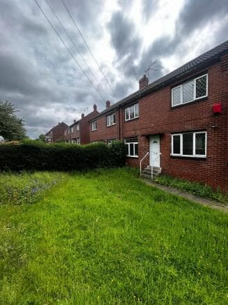 3 bed Semi-Detached to rent in batley
