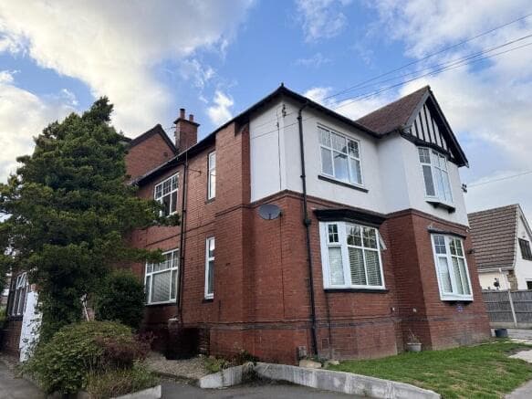 2 bed Duplex for sale in pontefract