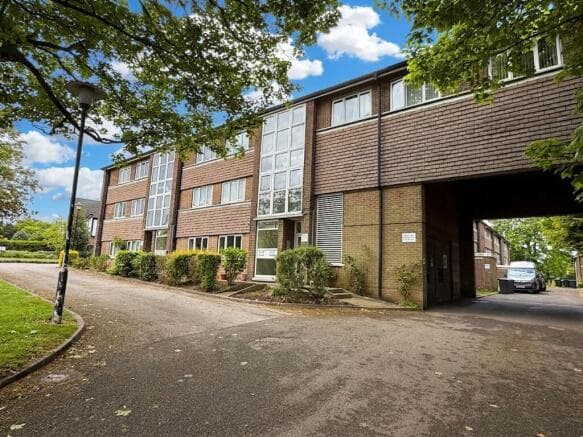 2 bed Flat for sale in rotherham