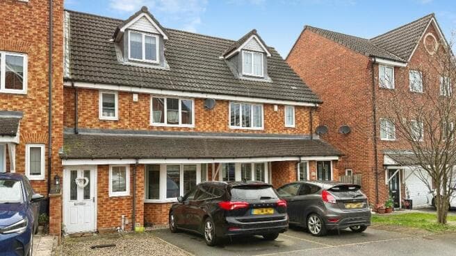 3 bed Town House for sale in pontefract