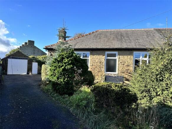 2 bed Bungalow to rent in halifax