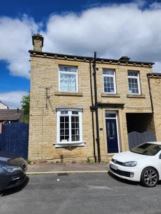 2 bed Terraced to rent in brighouse