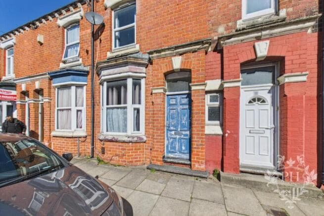 2 bed Terraced for sale in middlesbrough
