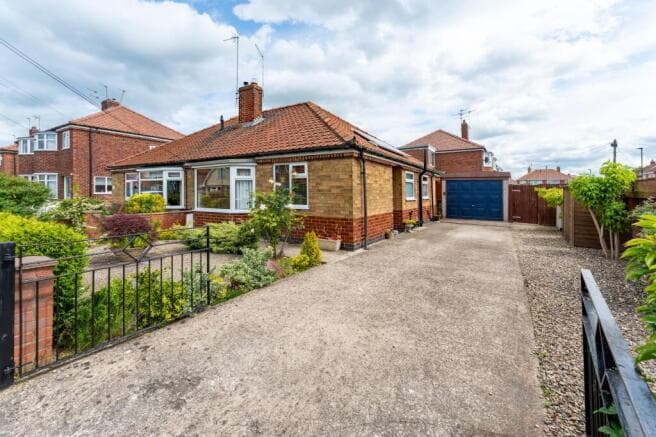 2 bed Semi-Detached Bungalow for sale in york