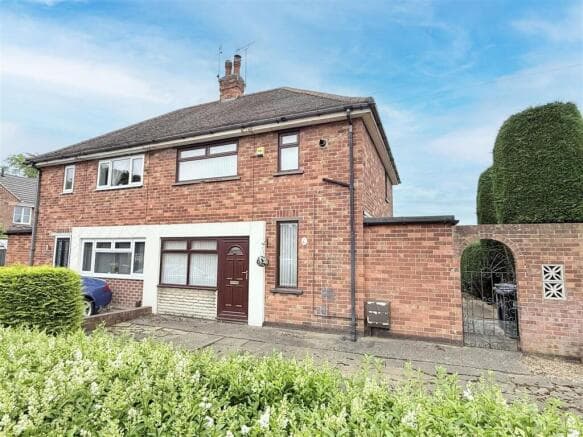 2 bed Semi-Detached for sale in doncaster