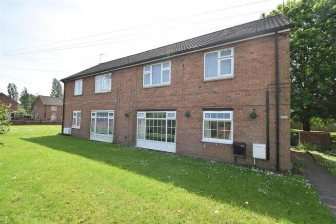 1 bed Ground Flat to rent in wakefield