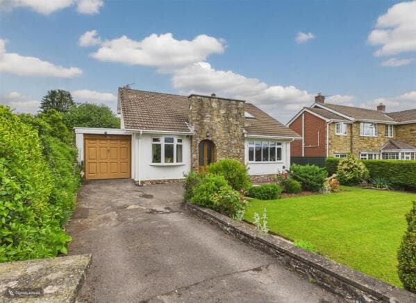 3 bed Detached for sale in scarborough