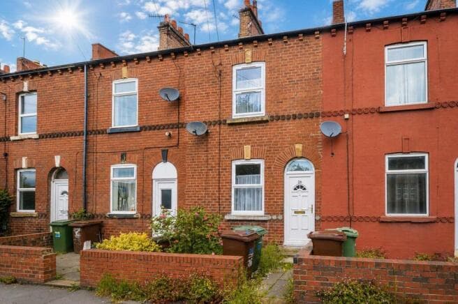2 bed Terraced for sale in wakefield