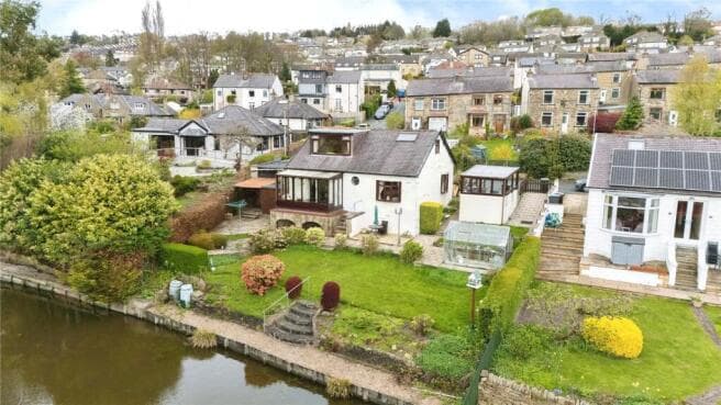 4 bed Bungalow for sale in keighley
