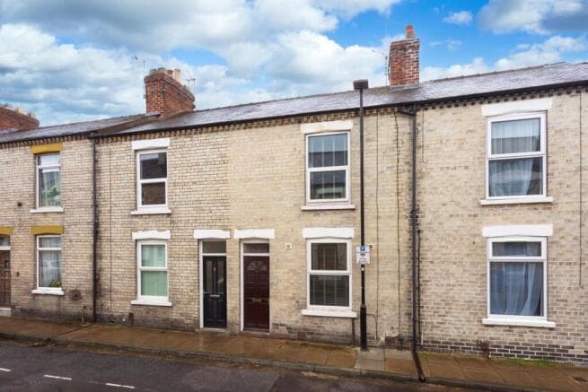 3 bed Terraced for sale
