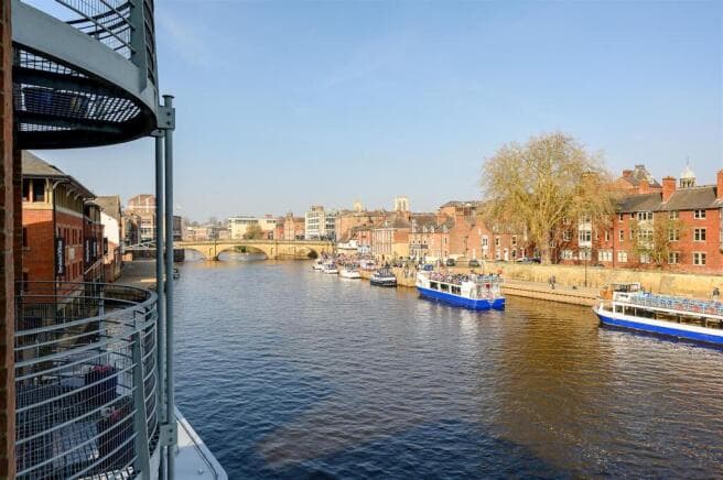 2 bed Apartment for sale