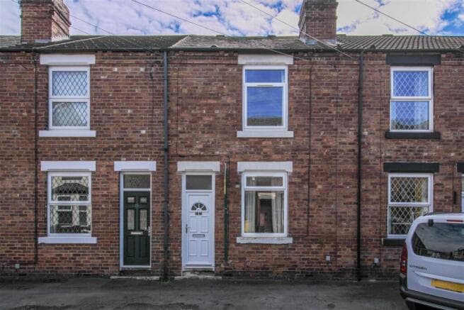 2 bed Terraced for sale in wakefield