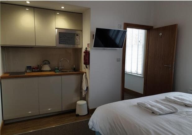Studio to rent