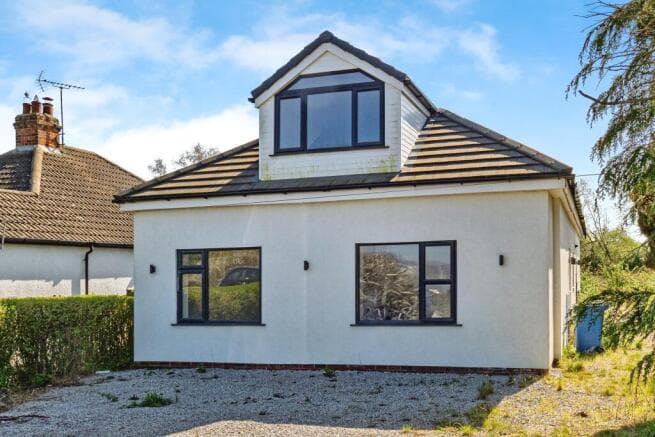 6 bed Detached for sale