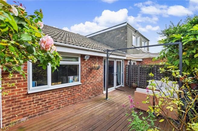 2 bed Bungalow for sale in pudsey