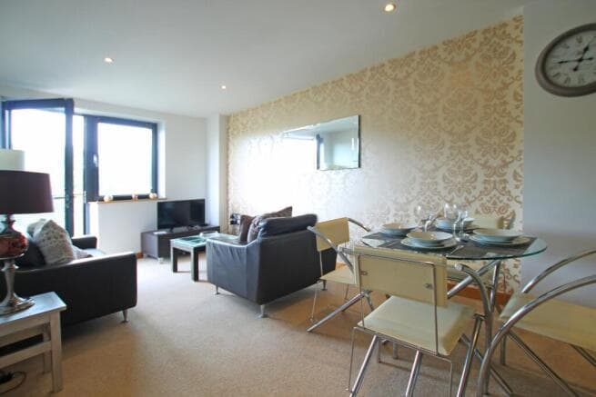 2 bed Flat to rent in shipley