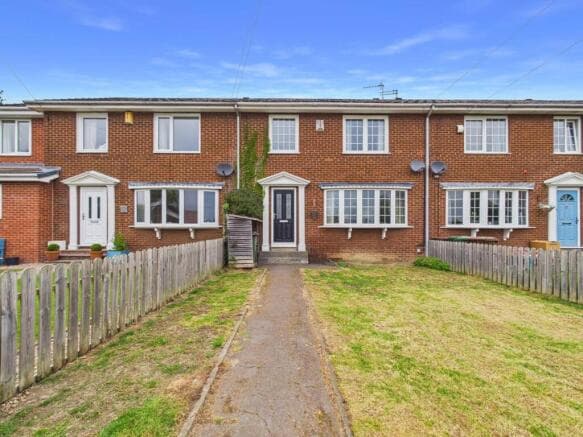 3 bed Terraced for sale in pontefract