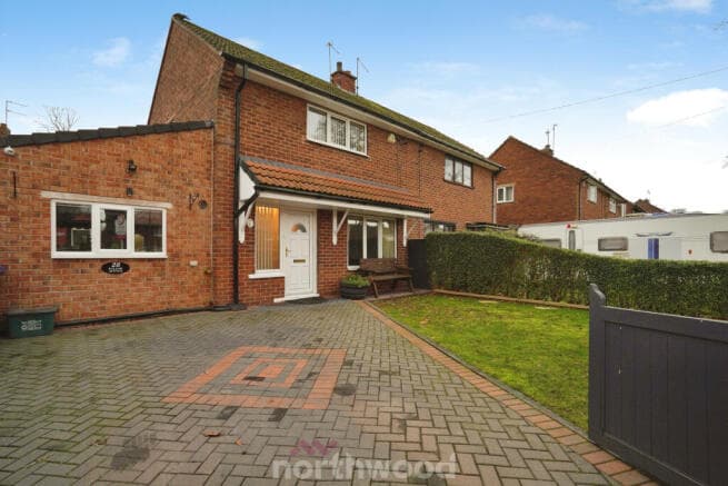 2 bed Semi-Detached for sale in doncaster