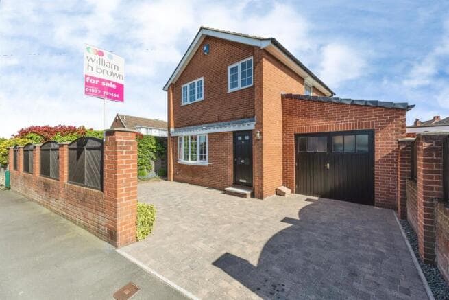 3 bed Detached for sale in pontefract