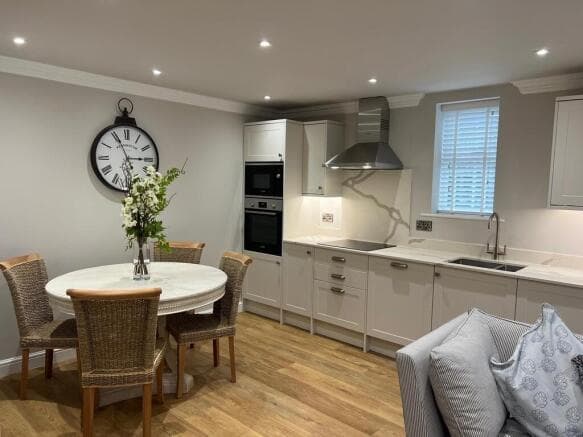 2 bed Apartment to rent